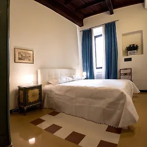 https://campo-marzio.it-romehotels.com